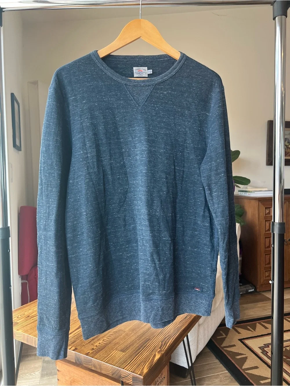 Faherty Men's Navy Heather Crewneck Sweater / M